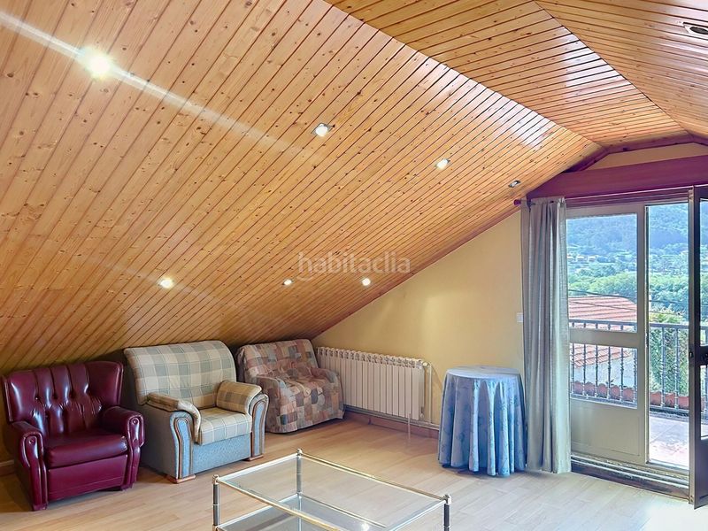 Foto dbbe4cf1-b3cd-4f31-8b87-e6b4d10e84e4. Casa amb calefacció aparcament a Meis