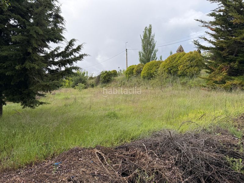 Foto 15a0cb85-ca55-423b-b52f-aab1be2be92f. Terreno residencial en Valdefresno