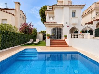 Casa in Cunit Residencial