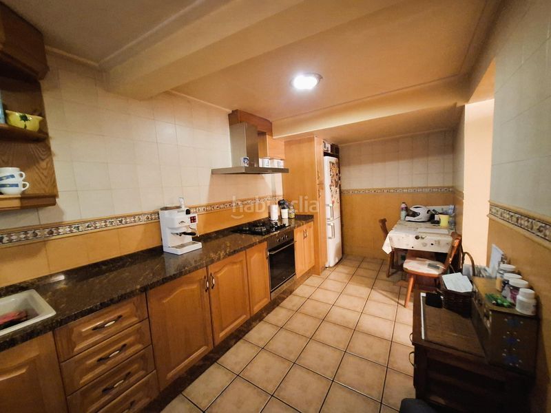 Foto 4d2bbddc-5aba-453e-9638-bef155726a7f. Casa adossada a Centro Ontinyent