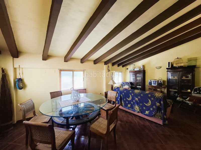 Foto b930e5c4-a4f1-4038-9204-f0f2cfbd0e5c. Casa adossada a Centro Ontinyent