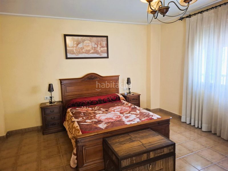 Foto fe3bfa80-578a-4770-91f1-caeaa6d6a852. Casa adossada a Centro Ontinyent