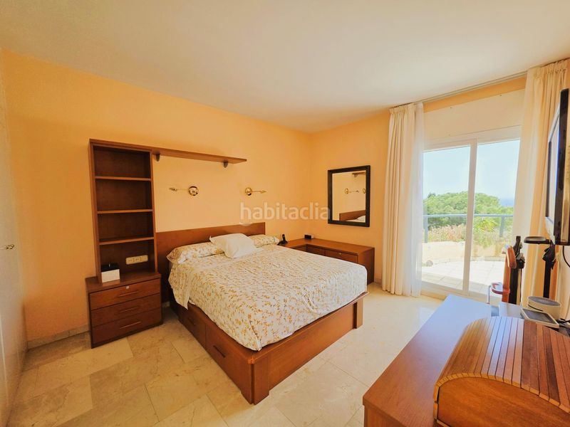 Foto 1ef06e17-d133-4f60-a477-d9c7c8f943e3. Casa adossada amb calefacció aparcament piscina a Sitges