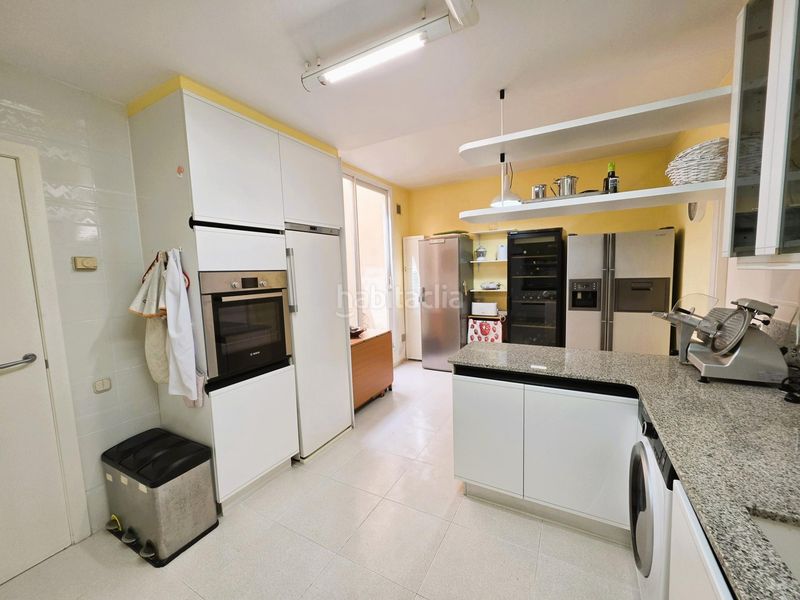 Foto c7ba0259-e140-491c-94ee-c841c5d02840. Casa adossada amb calefacció aparcament piscina a Sitges