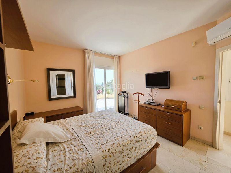 Foto e285726b-49ff-4d8a-b9c7-5615ae507759. Casa adossada amb calefacció aparcament piscina a Sitges