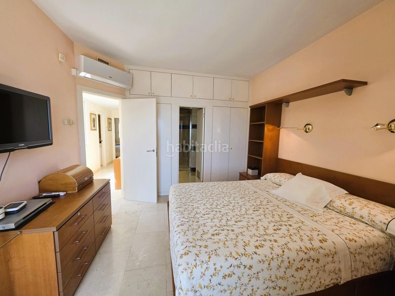 Foto e32f201e-d0b7-4e14-9b77-8ca9b1a56d1e. Casa adossada amb calefacció aparcament piscina a Sitges