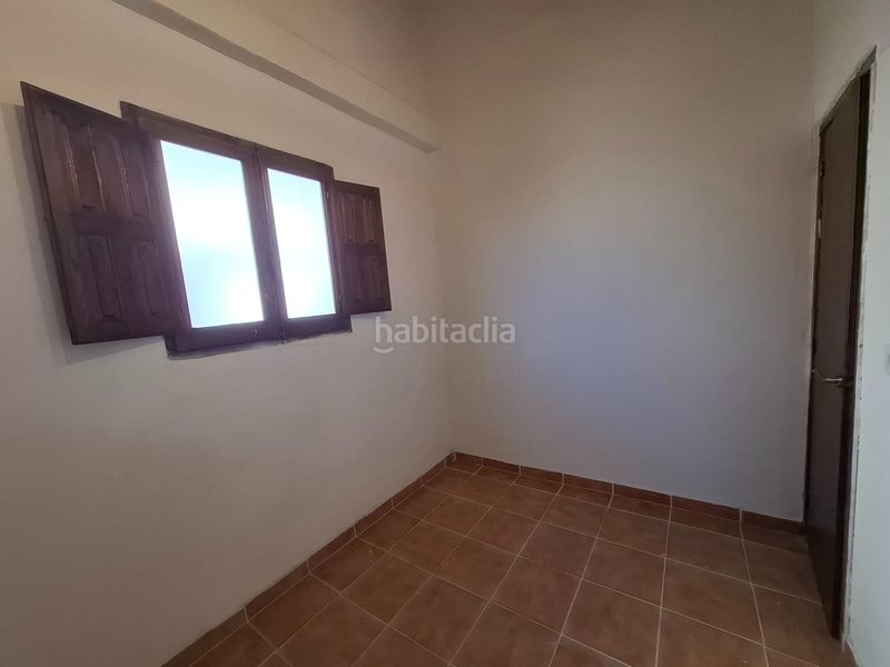 Foto c0edb171-3a41-4fe9-90bd-48de3b34141e. Casa adossada a Centro Ontinyent