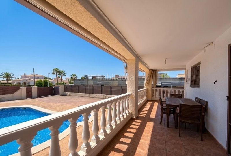 Foto 4ba20d2b-6076-4fbf-83bc-f6ea4e7b4cbc. Casa amb calefacció aparcament piscina a Cunit residencial Cunit
