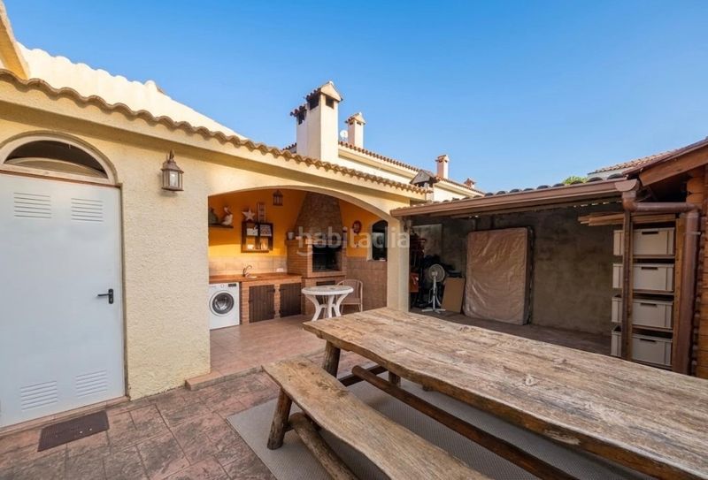 Foto 5107690d-79d1-4e46-9572-c07e10708f56. Casa amb calefacció aparcament piscina a Cunit residencial Cunit