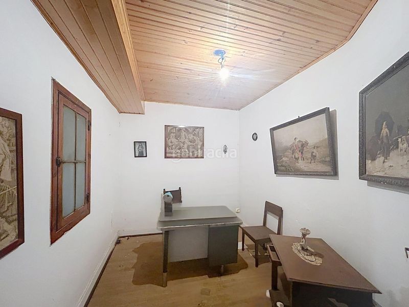 Foto 6c6fee81-f92d-4096-bc2c-10d7babe6d69. Masia a Pontecesures