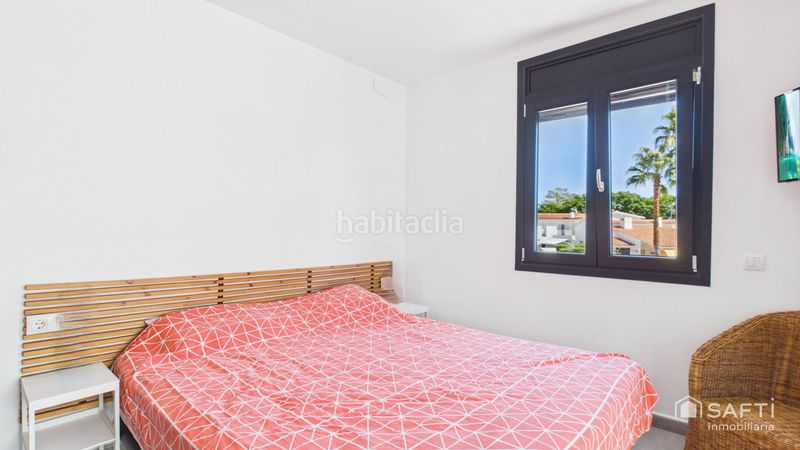 Foto 47f0546e-3901-47ca-98e5-142722b862ad. Casa amb calefacció aparcament piscina a Montgrí Empuriabrava