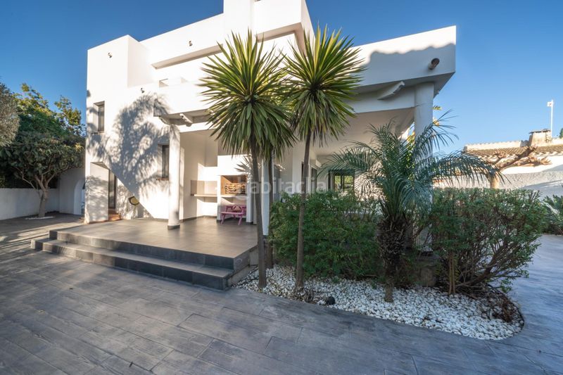Foto 4feeec0a-ad28-4802-8092-749f55776559. Casa amb calefacció aparcament piscina a Montgrí Empuriabrava