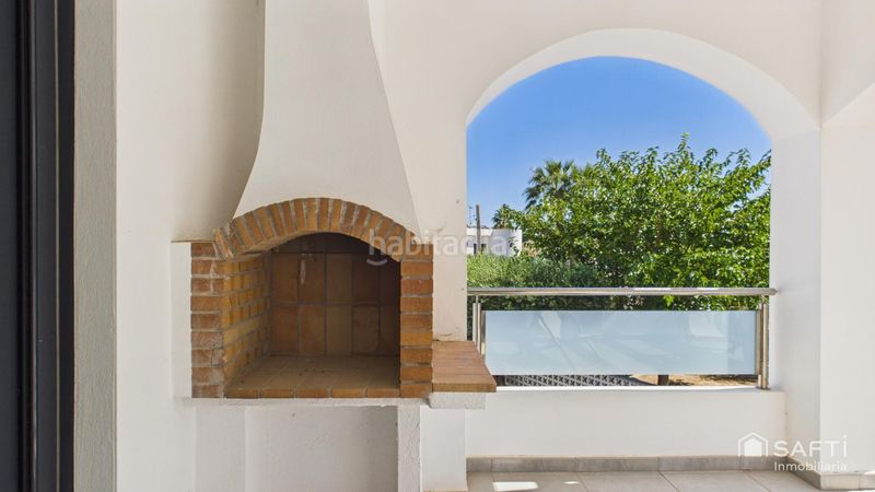 Foto cf563396-ebe2-4b6f-8e15-ed4cc2659962. Casa amb calefacció aparcament piscina a Montgrí Empuriabrava