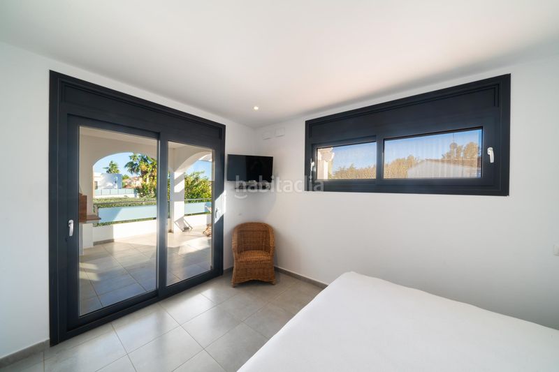 Foto dcb53b53-18f0-4339-907e-bee2e6378f5c. Casa amb calefacció aparcament piscina a Montgrí Empuriabrava