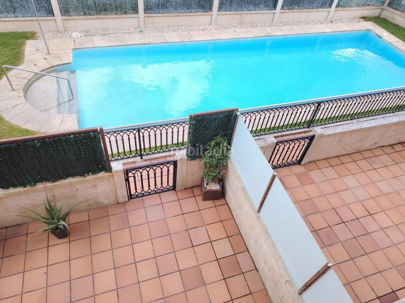 Foto 7ba91e4e-754c-4449-983a-b7f03dc47e75. Apartament amb calefacció aparcament piscina a Nigrán centro Nigrán