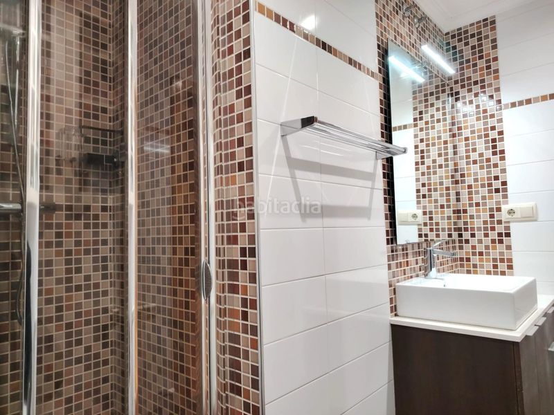 Foto c3326924-9aae-484d-bb63-2cc495a9029f. Apartament amb calefacció aparcament piscina a Nigrán centro Nigrán