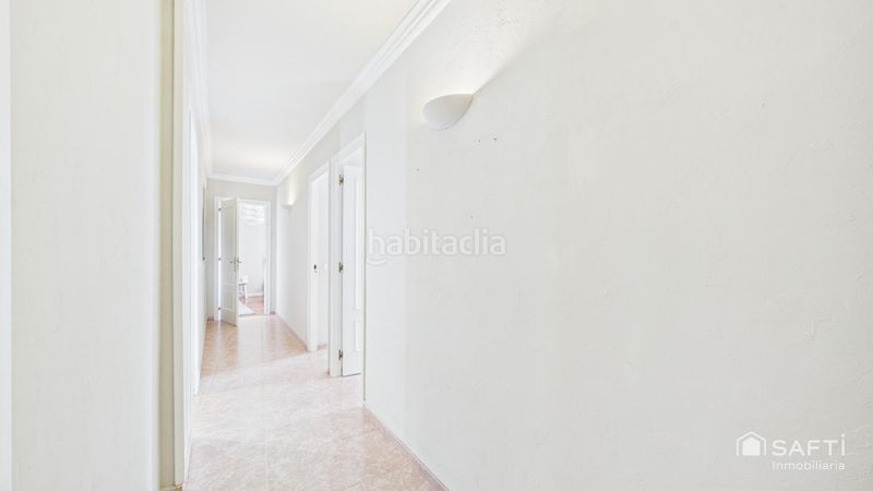 Foto cdadbb74-e07c-408f-81c8-3a371a58c3d7. Àtic amb aparcament a Marquès de Fontsanta Palma de Mallorca