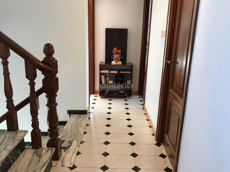 Foto 018a3be6-c367-4313-9f71-b9e1b190c069. Casa amb aparcament a Noia