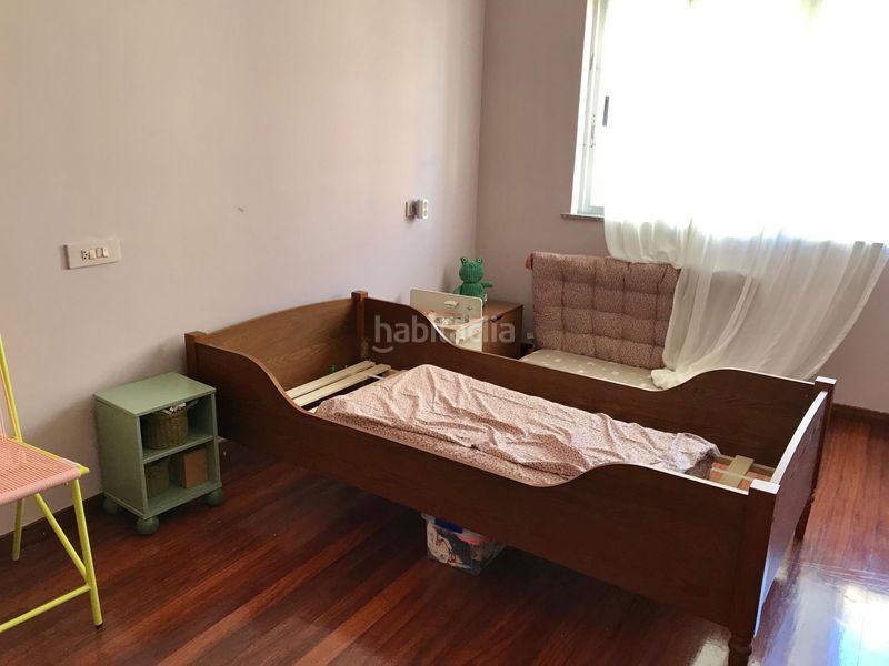 Foto 24dc3cbd-6b54-4cf7-99e7-7119a0172754. Casa amb aparcament a Noia