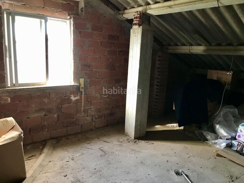 Foto bb209a82-c7d5-4348-a148-2d79b7b76ee9. Casa amb aparcament a Noia