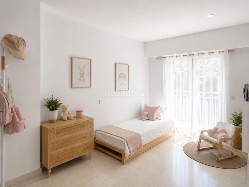 Foto b630928f-fbc3-4483-ab29-71112ee0b286. Casa amb aparcament piscina a Park Nord - Casona Gandia