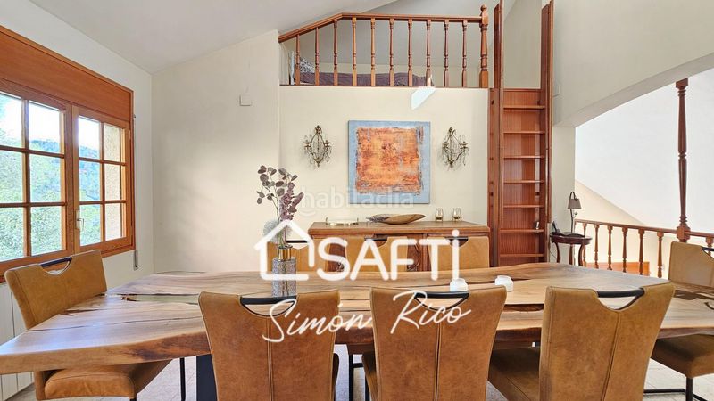 Foto cf5e6744-9c00-42d4-b063-f35464552c37. Casa amb aparcament piscina a Cervelló