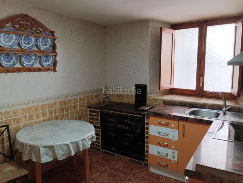 Foto 7094012c-5b3e-4e33-86af-0aa636c2c934. Casa amb calefacció a Migueláñez