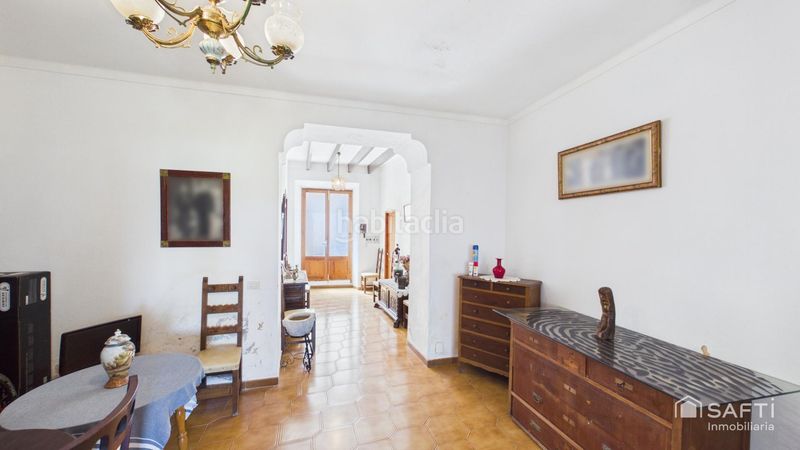 Foto 096422f3-5b0f-42f6-aa32-fe7640e74691. Casa pareada en Capdepera poble Capdepera