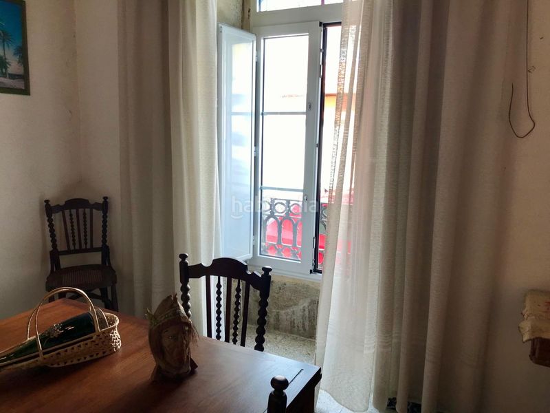 Foto 9370b9df-78ba-44ed-ac4a-0311e917e1da. Casa aparellada amb aparcament a Outes