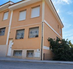 Reihenhaus in Montroi / Montroy