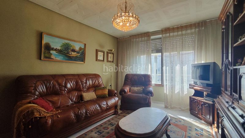 Foto 0b1aa65c-95d4-4790-9426-1d303e26d8a9. Casa amb calefacció aparcament a Armunia León