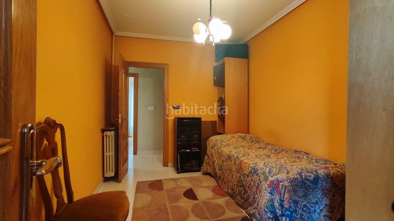 Foto fb4e507f-2c65-482c-92e3-78e6e67938dd. Casa amb calefacció aparcament a Armunia León