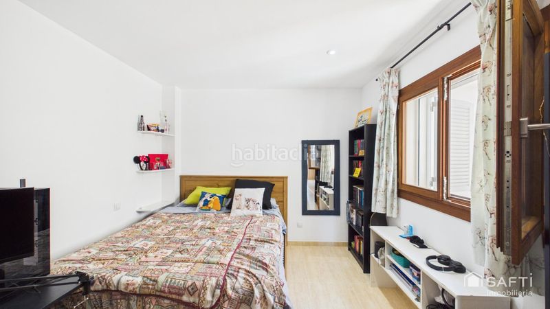 Foto 3a995fd8-742b-4ca4-90fb-2da6e1c1f232. Apartament amb aparcament a Muro
