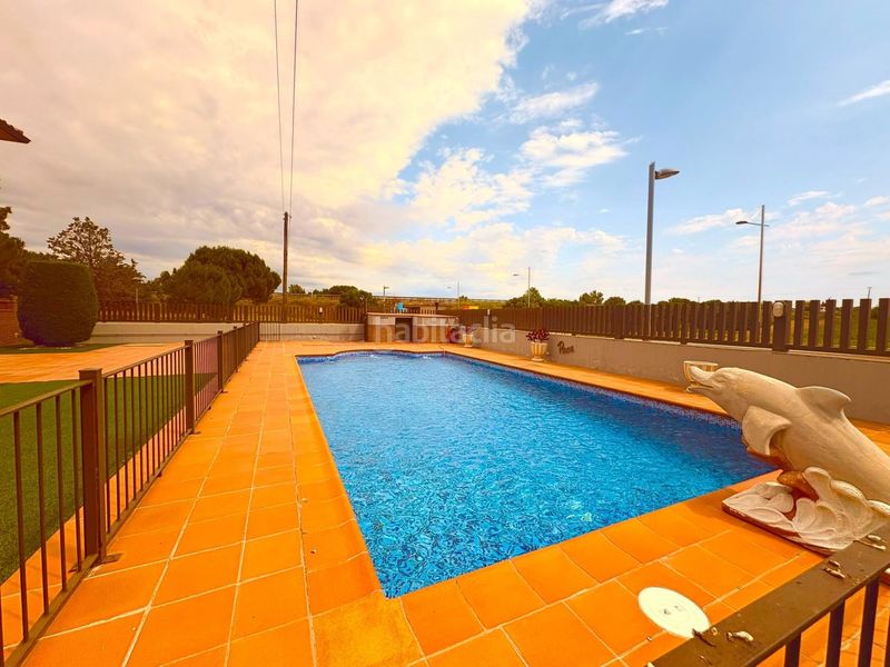 Foto 7072991d-b91d-4389-9c01-e1dac2280040. Casa amb calefacció aparcament piscina a Vilamalla