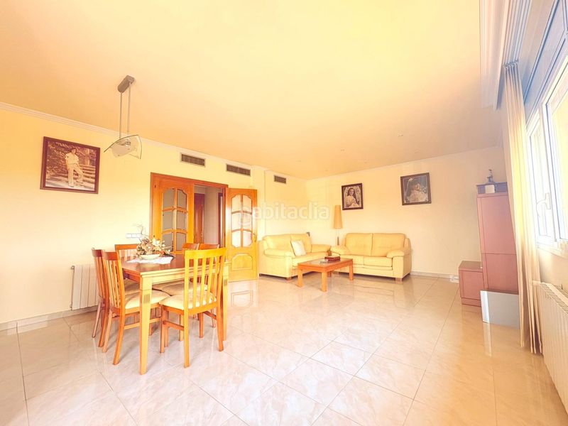 Foto b85e88de-9aca-4cb2-bec6-83f95311523b. Casa amb calefacció aparcament piscina a Vilamalla