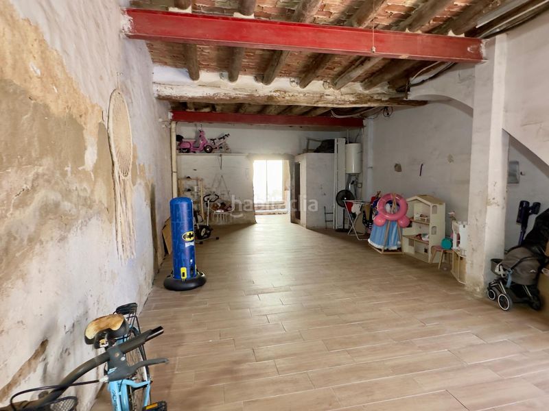 Foto febbb687-fe70-4354-b815-8e4d26de7bb7. Casa aparellada amb aparcament a Casco Urbano Vinaròs