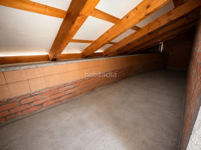 Foto 9f2f1a2d-4eb4-474c-87eb-fcaced403fee. Edifici a Toreno