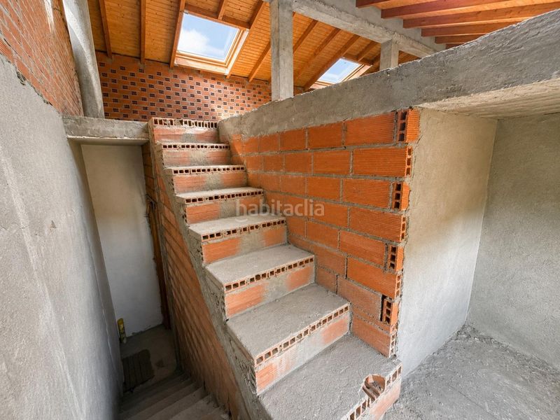 Foto f093d1c6-0bb8-4a7c-984e-4c893e207942. Edifici a Toreno