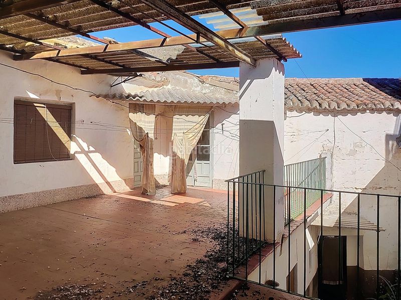 Foto b8d13ed7-21f3-4edd-8901-c143064729a8. Masia a Almagro