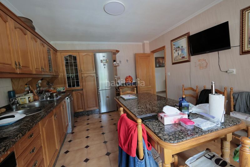 Foto de607ec9-0451-4979-919b-b59e92b37cc4. Casa amb calefacció aparcament a Toreno