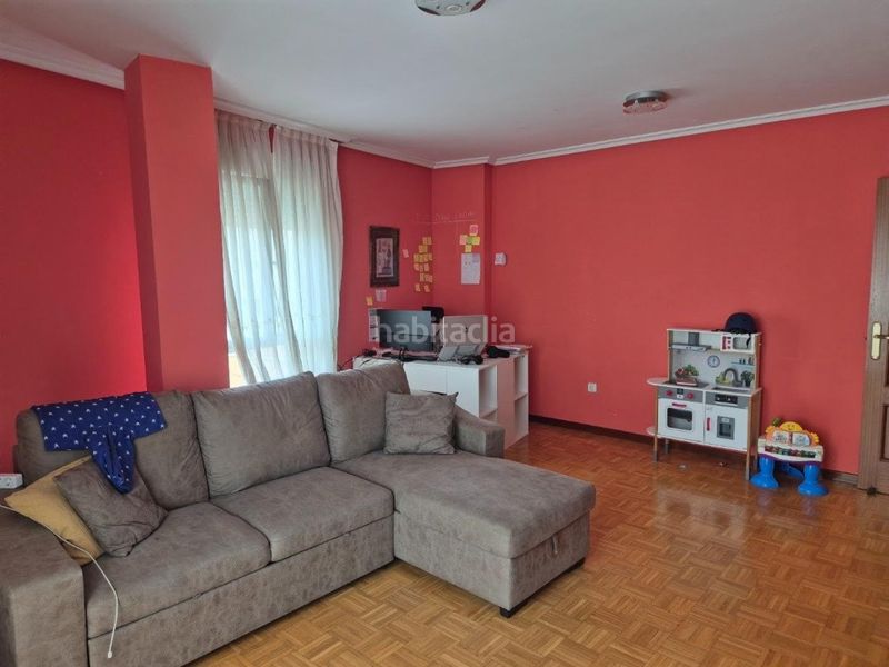 Foto d6f491ca-362c-4e28-a682-90e7ade1a181. Piso en Trobajo del camino
