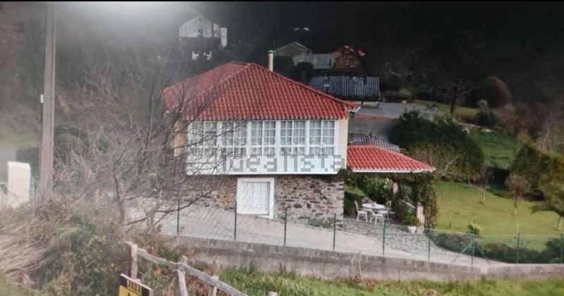 Foto bf8cbc35-d6ae-4ee7-b8e9-f2f349cc5879. Bauernhof mit heizung pool in Cedeira