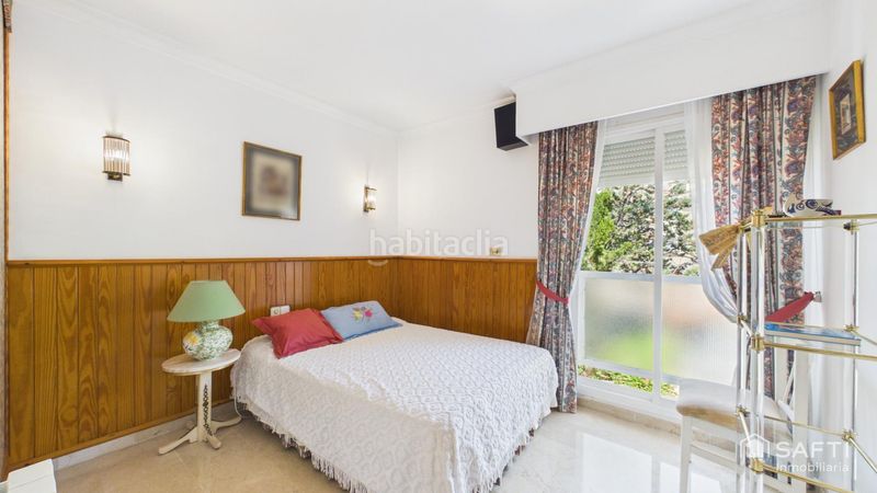 Foto f2dcc033-8778-4b4a-b33e-a4037a297b6b. Casa adossada amb aparcament piscina a Cas Català-Illetes Calvià