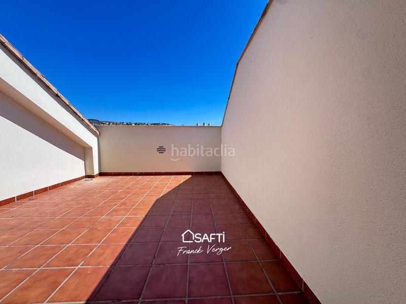 Foto 7a3f3d57-5e0e-491e-9e8a-3c02b066c674. Àtic amb calefacció aparcament piscina a Montañar-El Arenal Xàbia