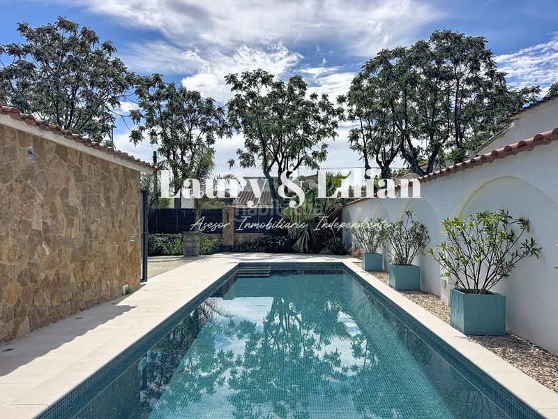 Foto d4a28aa0-968f-4556-a967-cce0f3969fd9. Casa en Montgrí Empuriabrava