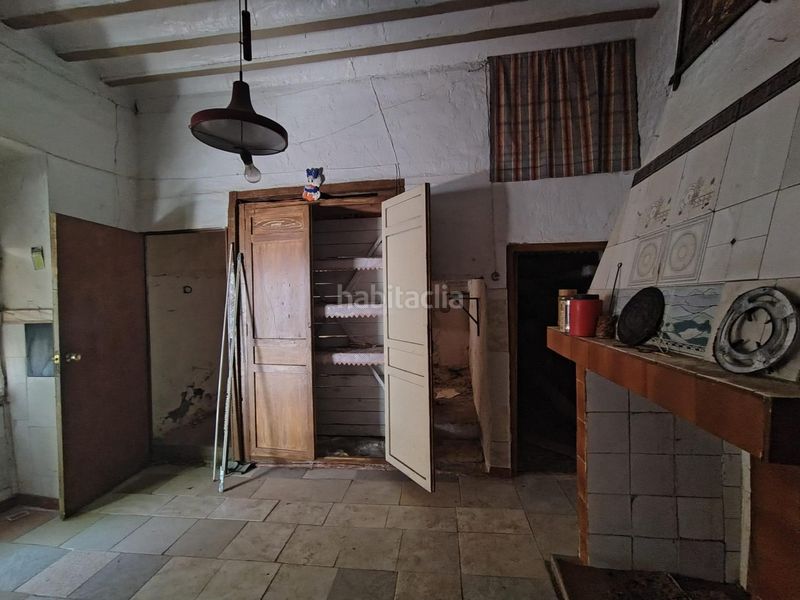 Foto a134ae15-9dd7-4356-8c5c-b4682733f1b7. Casa aparellada amb aparcament a Campo de Criptana
