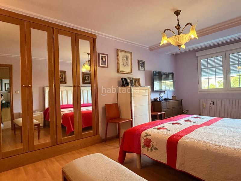 Foto c29273ab-9808-4983-be97-f342632f3f44. Edificio in Noalla Sanxenxo