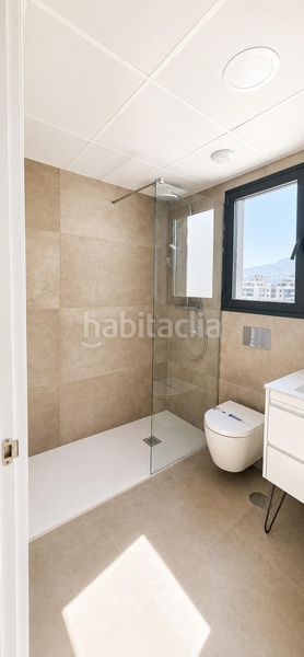 Foto e8df2d70-879c-405a-80c5-36271f2bd217. Àtic amb calefacció aparcament piscina a Los Álamos Torremolinos