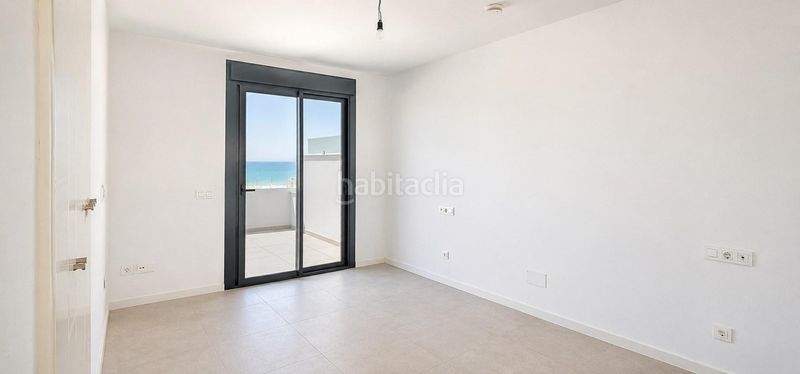 Foto ff5e47a7-006d-4974-aefe-161b07095229. Àtic amb calefacció aparcament piscina a Los Álamos Torremolinos