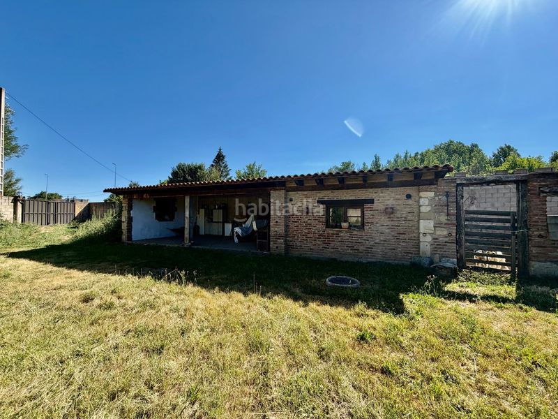 Foto 93b72ab0-7dd5-4509-b169-7f258ec90f6c. Residential plot in Mansilla Mayor